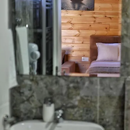 Pensjonat Bujtina Siar 3*