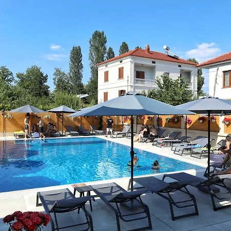 Gasthof Bujtina Siar Pogradec