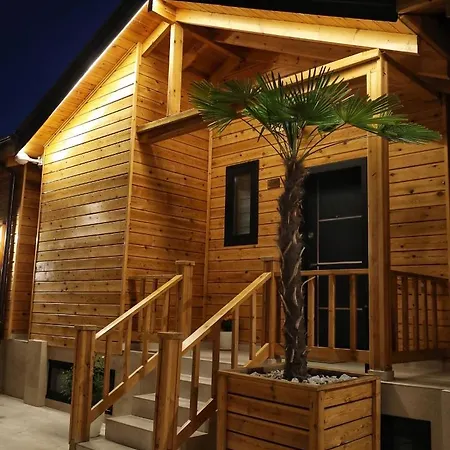 Bujtina Siar בית הארחה