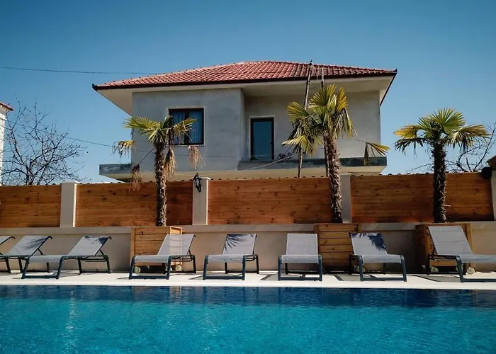 Bujtina Siar 게스트하우스 포그라데츠